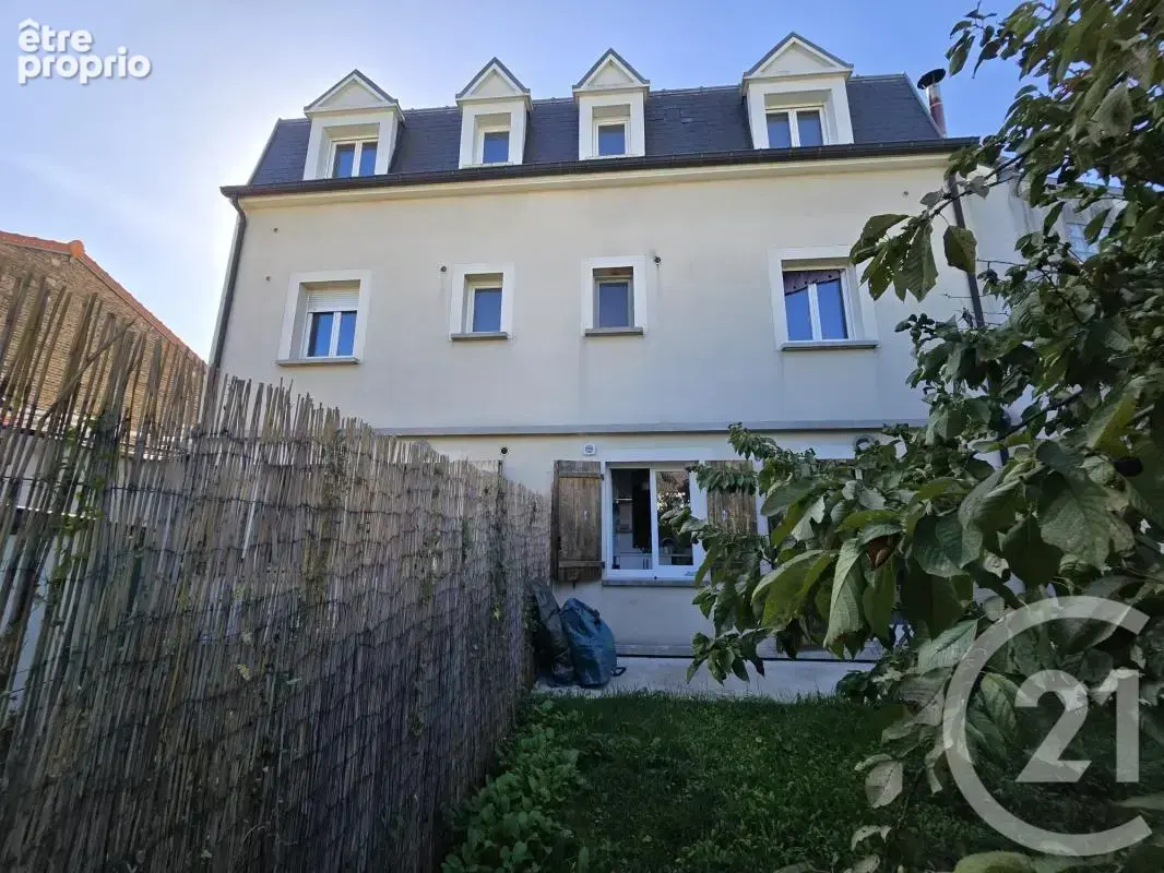 Appartement 2 pièces 33 m² à vendre à Fontenay-Sous-Bois (94120) - photo 1