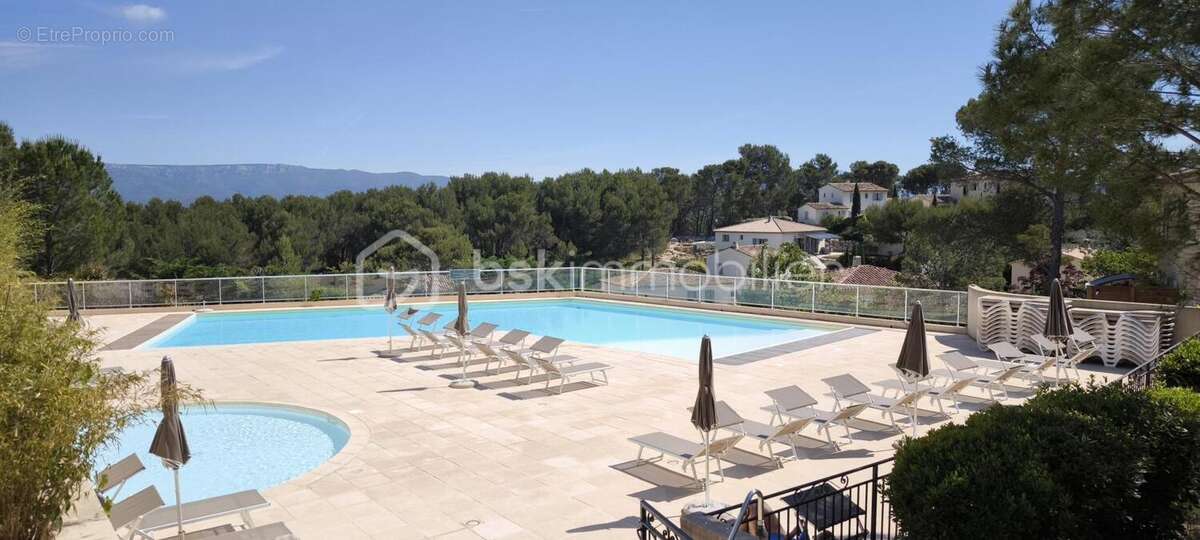 Appartement à MALLEMORT