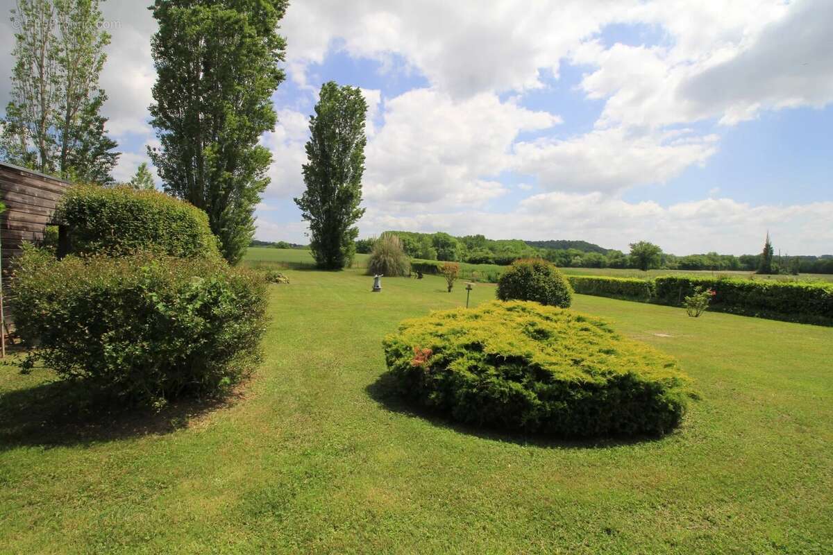 Maison à MONFLANQUIN