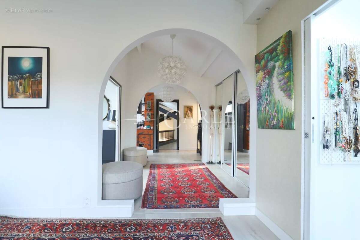 Maison à DECINES-CHARPIEU