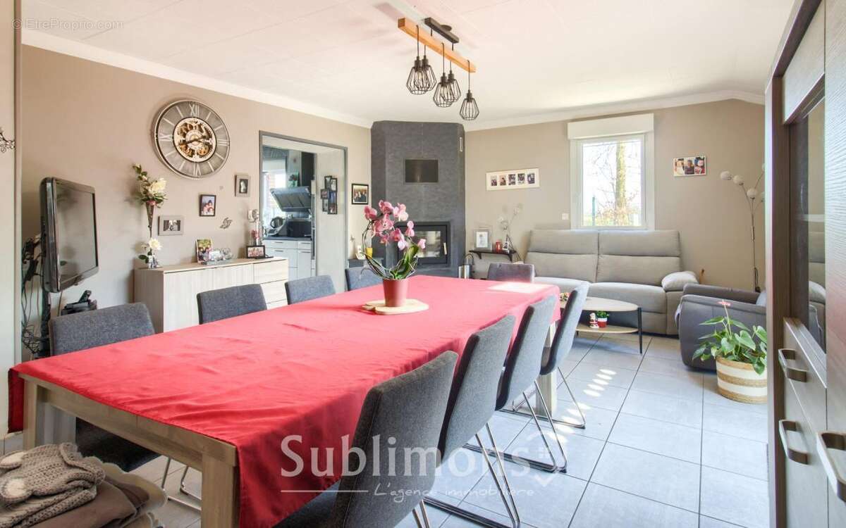 Maison à SAINT-MEEN-LE-GRAND