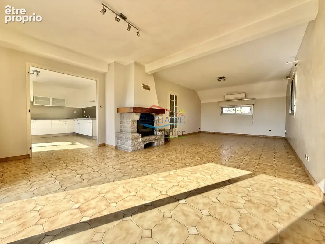 Maison 148 m² à Malville  - photo 4