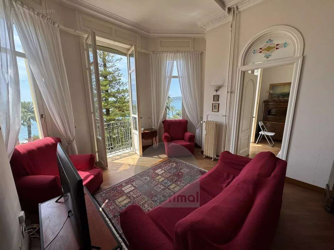 Appartement à MENTON