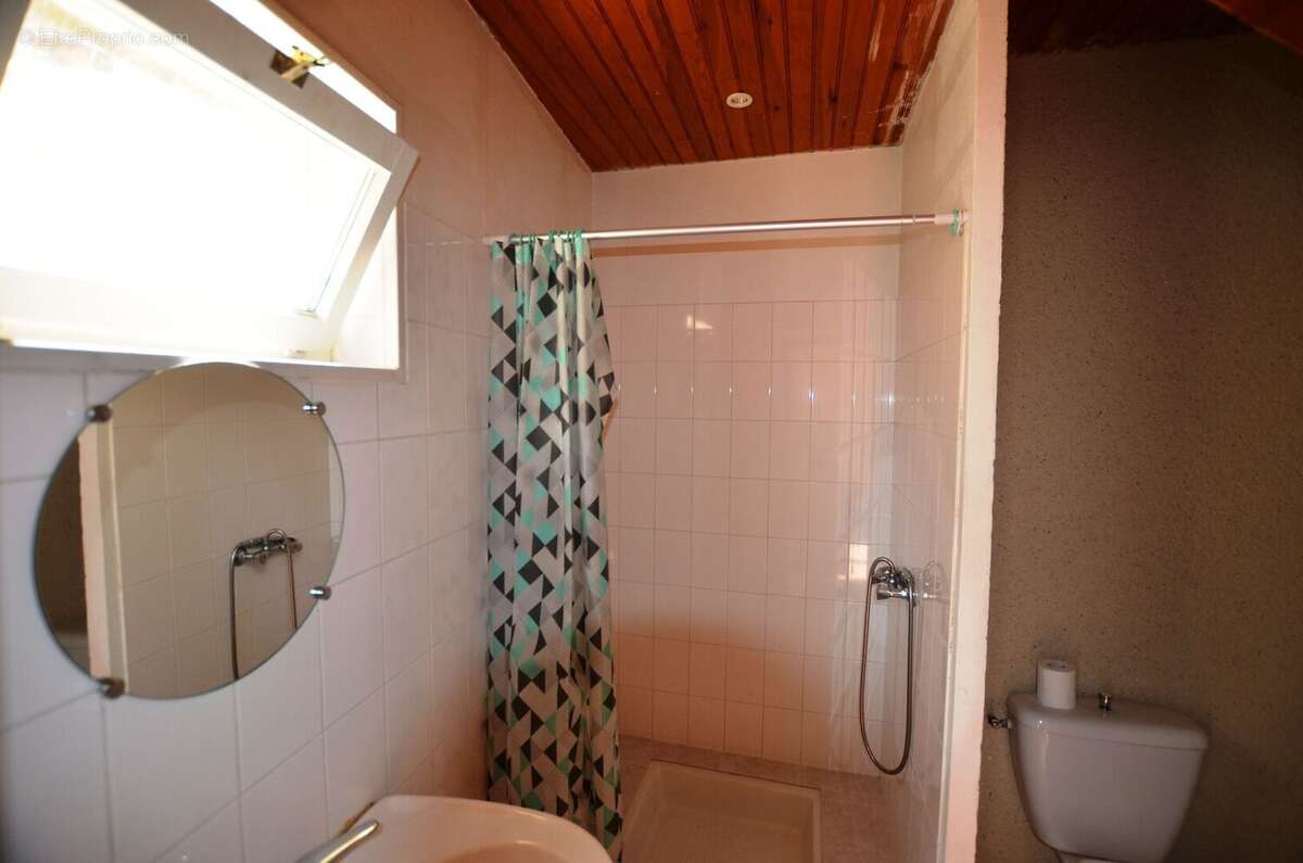 À vendre, Vic-Fezensac (Gers): charmante maison de ville 4 chambres, 2 au rdc, avec garage et cour, proche commodités - photo 15