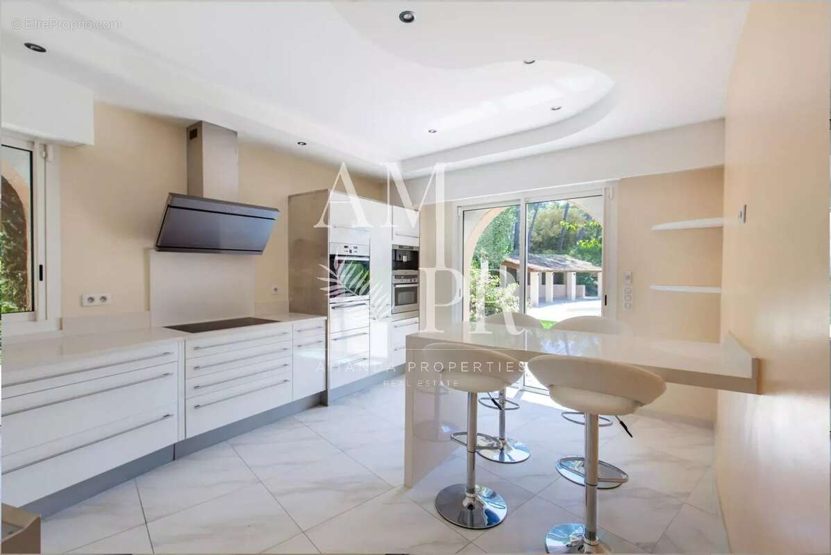 Maison à MOUANS-SARTOUX