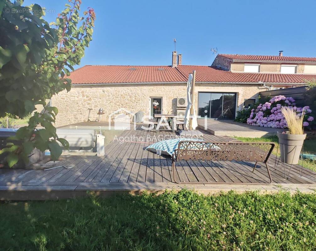 Photo 1 - Maison à SAINTE-CROIX-DU-MONT