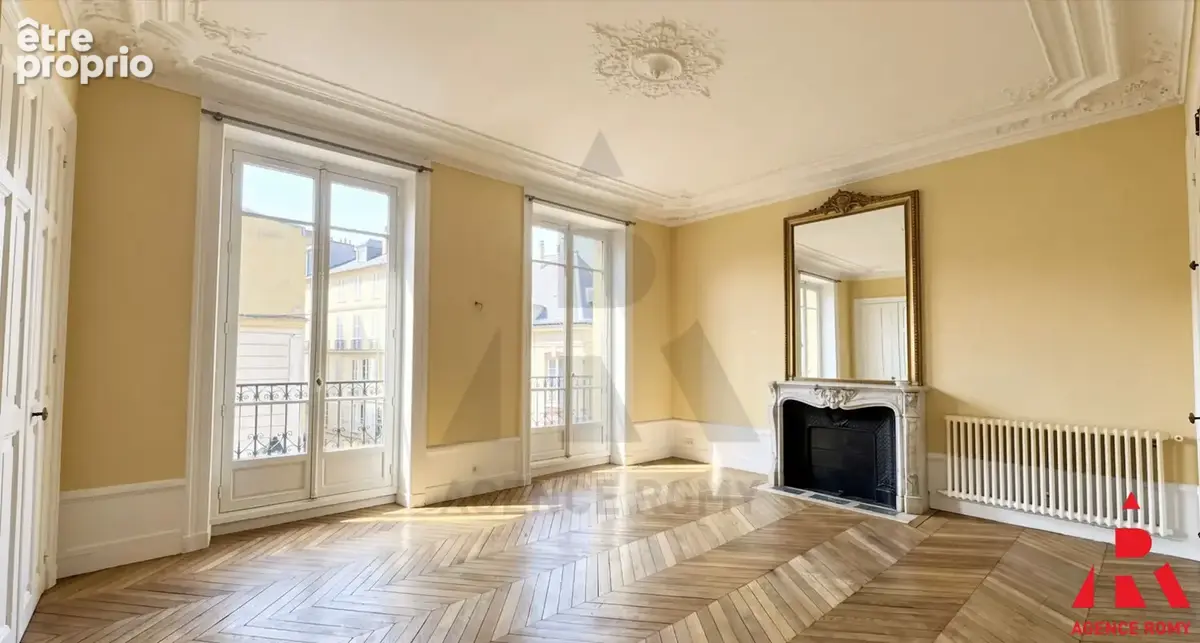 Bien d'exception - 5 pieces - balcons coeur notre dame - photo 2
