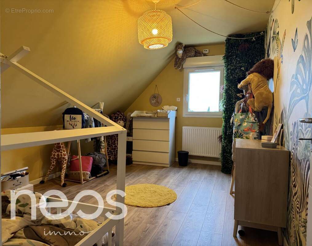 Maison à MEZIERES-EN-VEXIN