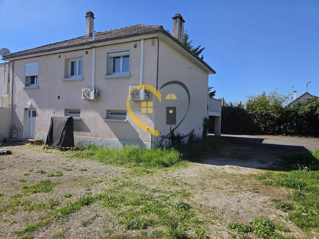 Maison à SAINT-DOULCHARD