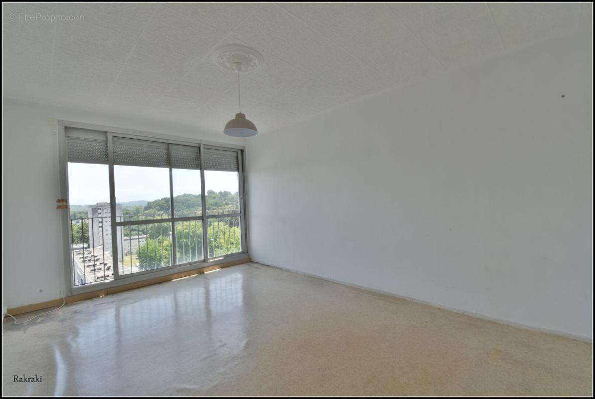 Appartement mourenx centre 60m2 habitable - photo 3