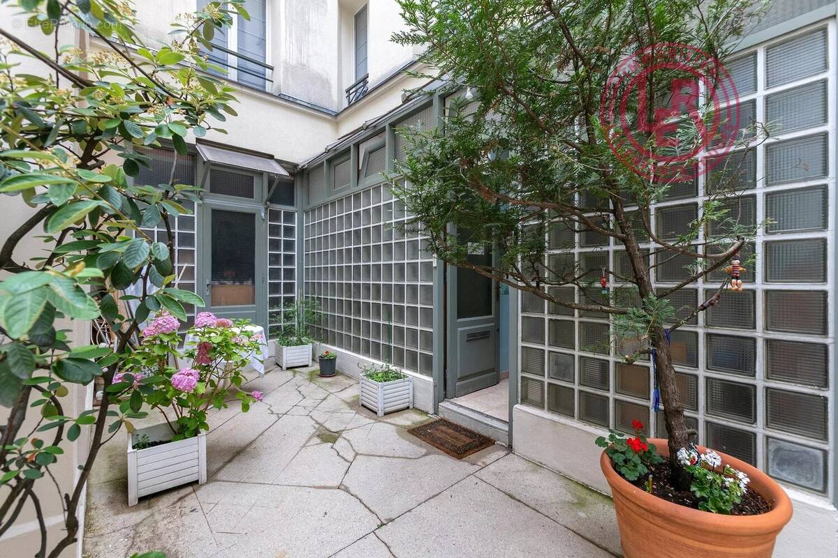 Appartement à PARIS-3E