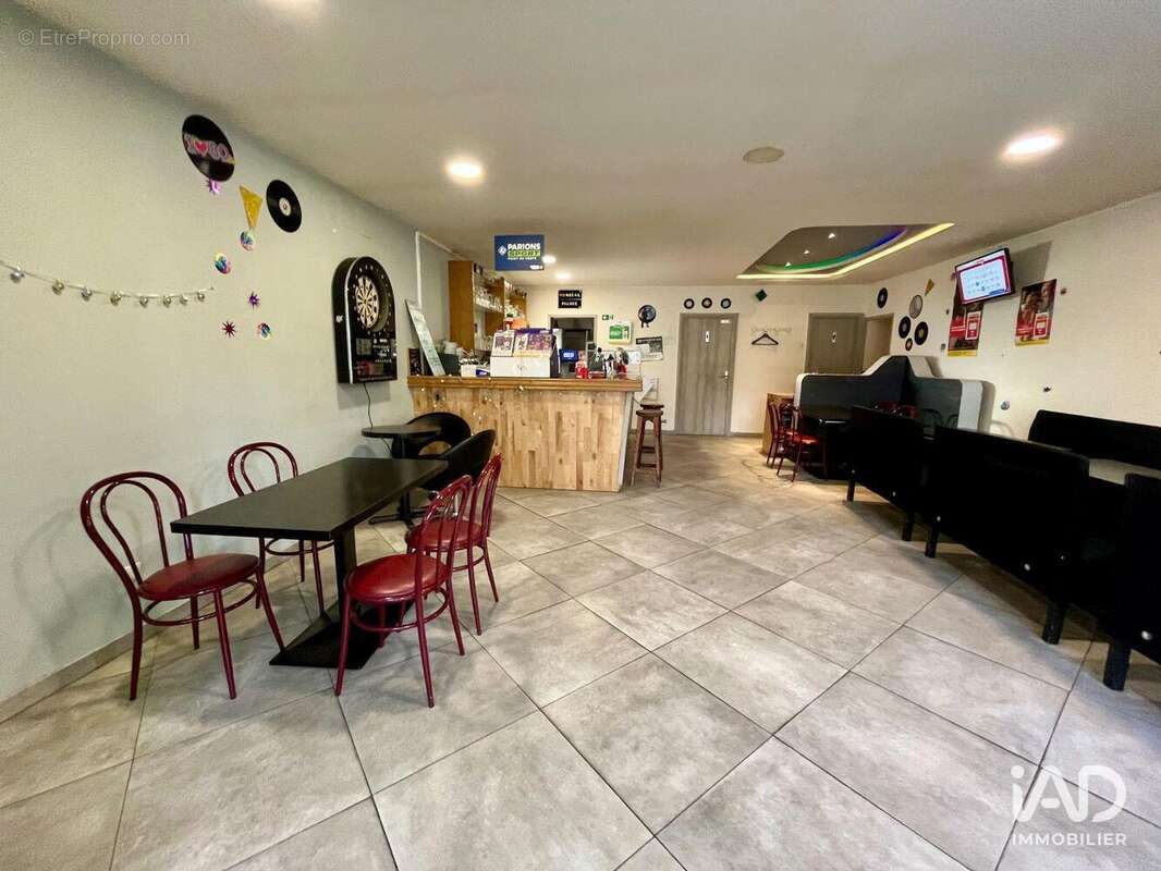 Photo 4 - Commerce à HOMECOURT