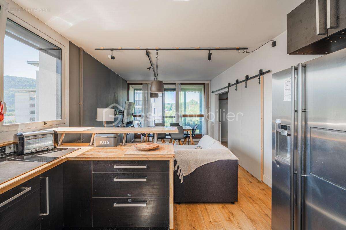 Appartement à SEYNOD