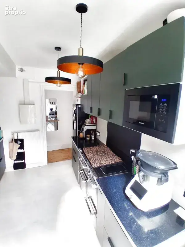 Appartement bourgeois entièrement rénové avec garage et balc - photo 6