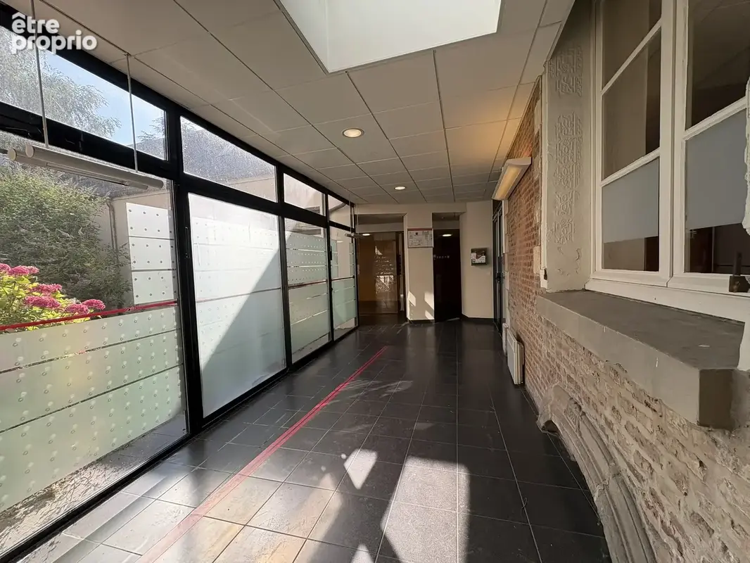 Nouveauté   Immeuble mixte à fort potentiel en plein cœur d'Abbeville ! - photo 2