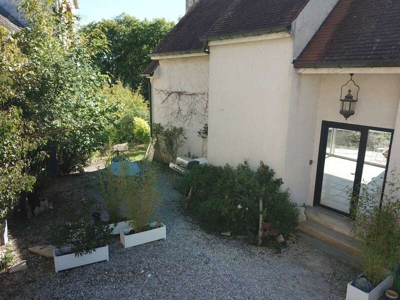 Maison à VELARS-SUR-OUCHE