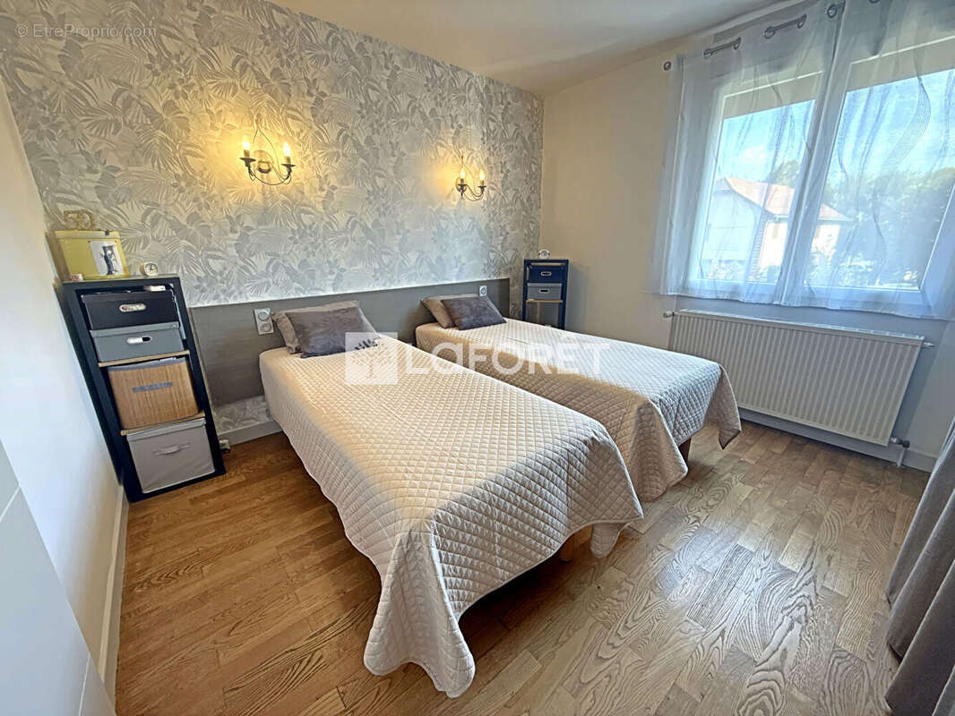 Maison à MONTREVEL-EN-BRESSE