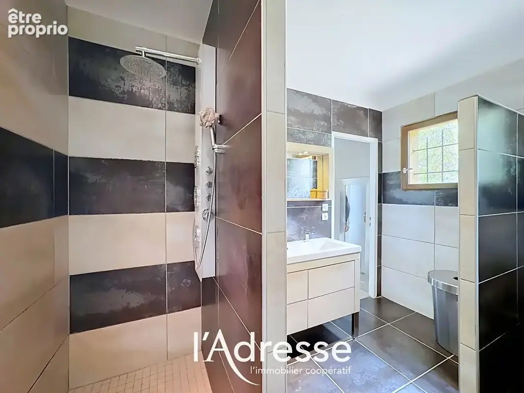 Exclusivité l'Adresse Immobilier - Tournefeuille - Maison T7 de 147m² avec piscine sur une parcelle de 1063 m2 - photo 8