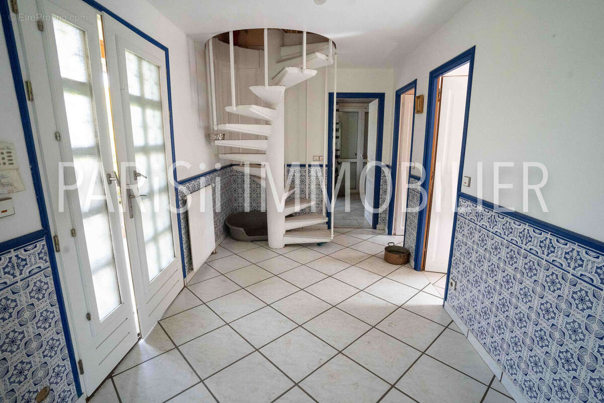 Maison à MONTIGNY-LES-CORMEILLES