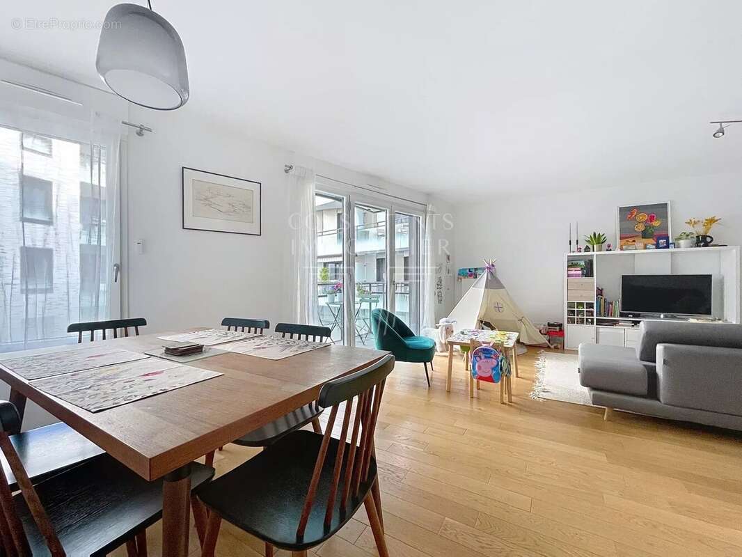 Appartement à PARIS-9E