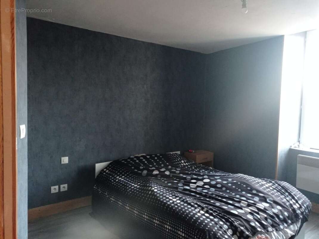 Maison à AISY-SUR-ARMANCON