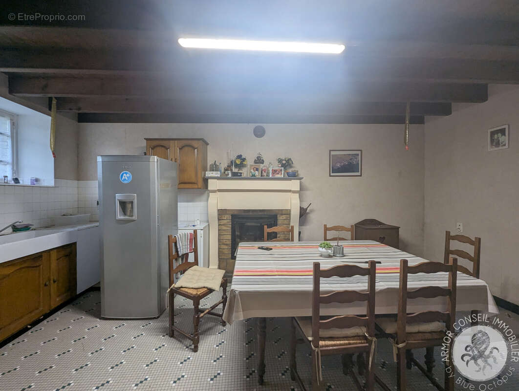 Maison à LANGUENAN