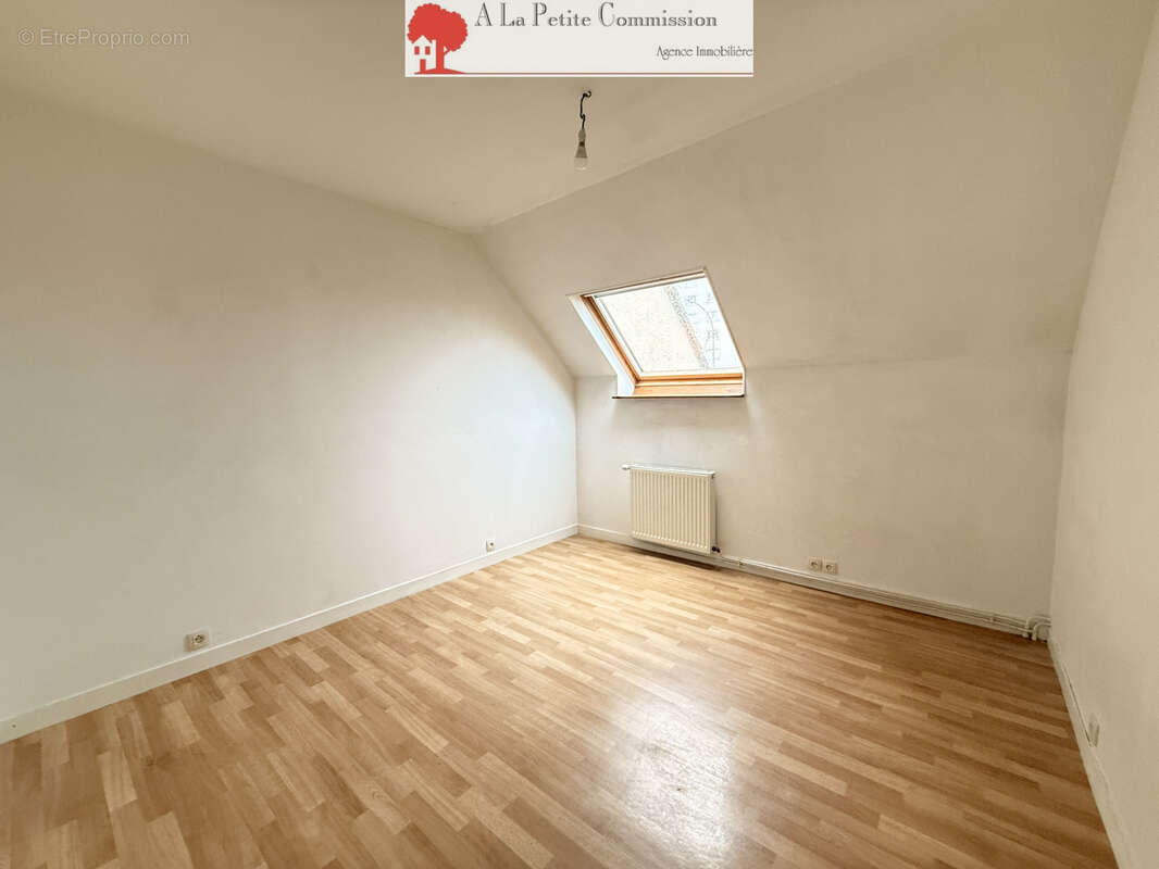 Maison à MAINVILLIERS