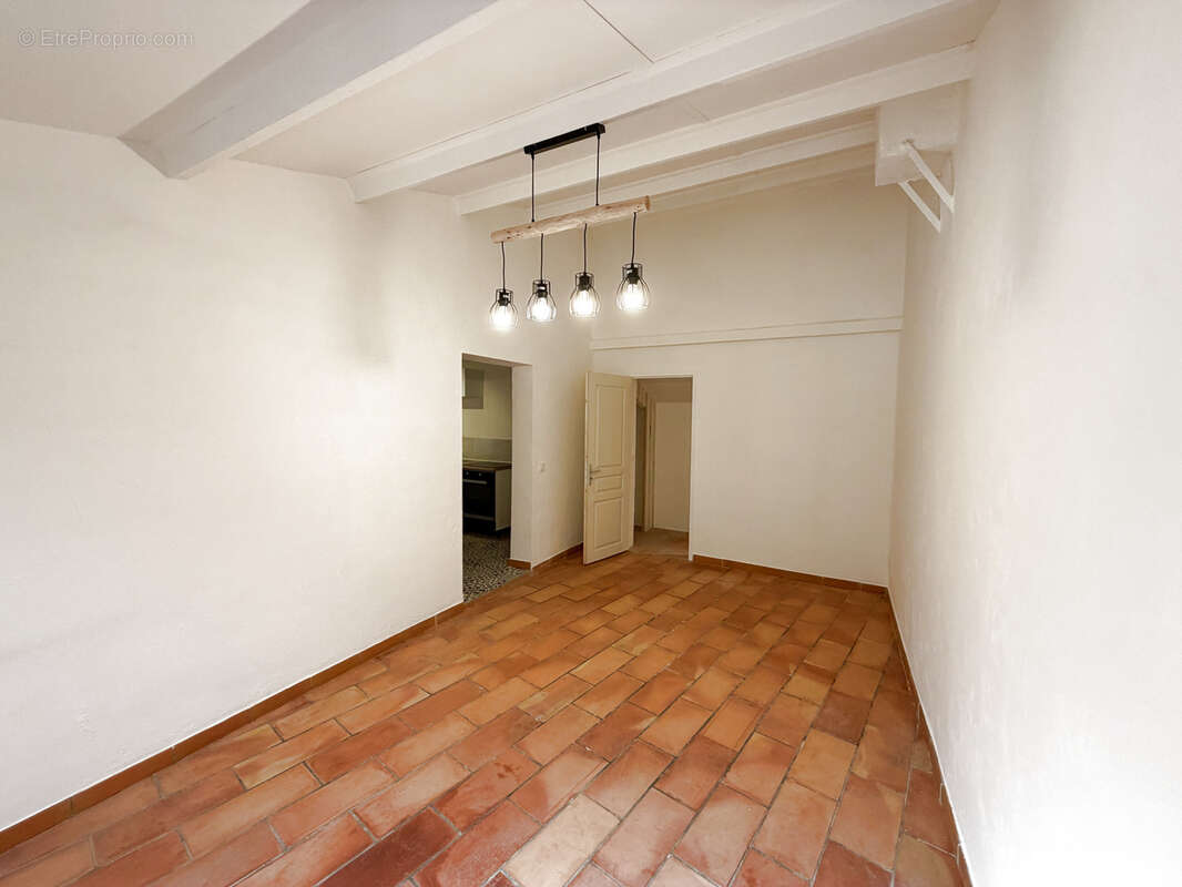 Maison à AUPS