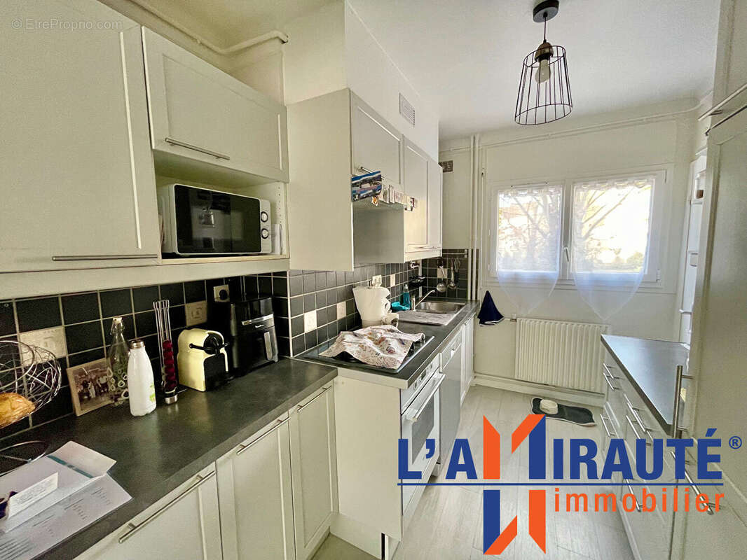 Appartement à SARTROUVILLE