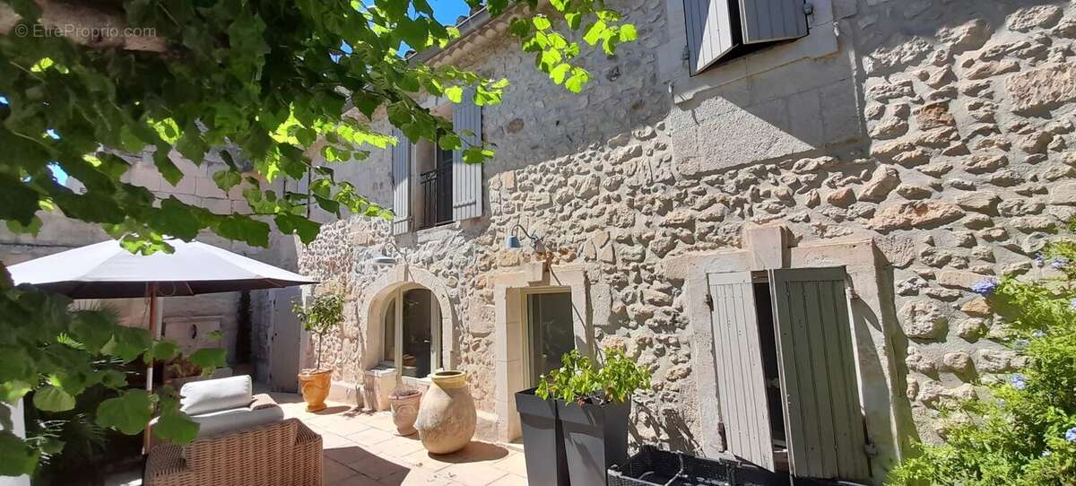 Appartement à PARADOU