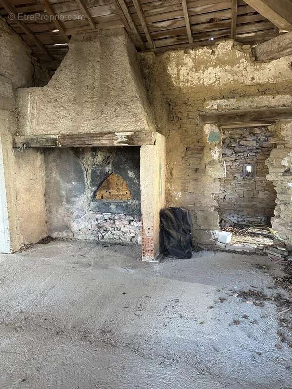 Maison à MONCLAR-DE-QUERCY