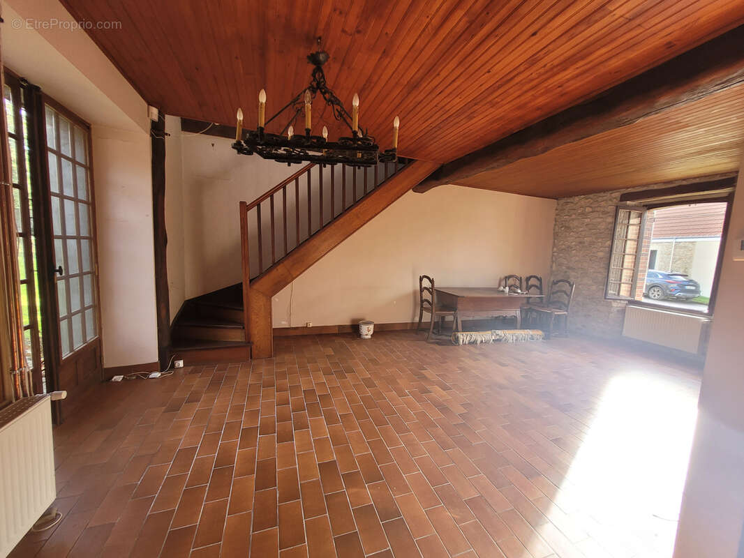 Maison à AUNAY-SOUS-AUNEAU