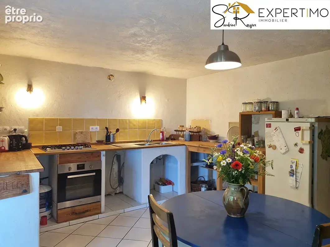 Maison en pierre de 119 m2   Terrain de 1 345 m2   Gouttières (63390) - photo 9