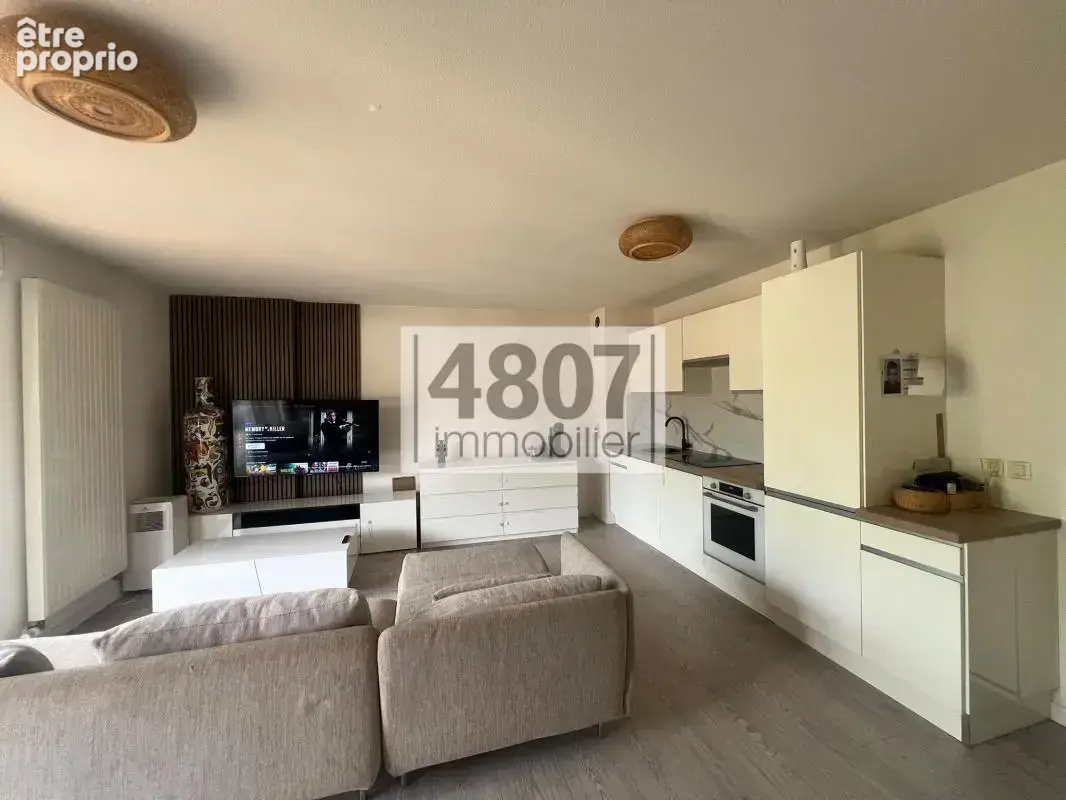 Appartement à SAINT-JULIEN-EN-GENEVOIS
