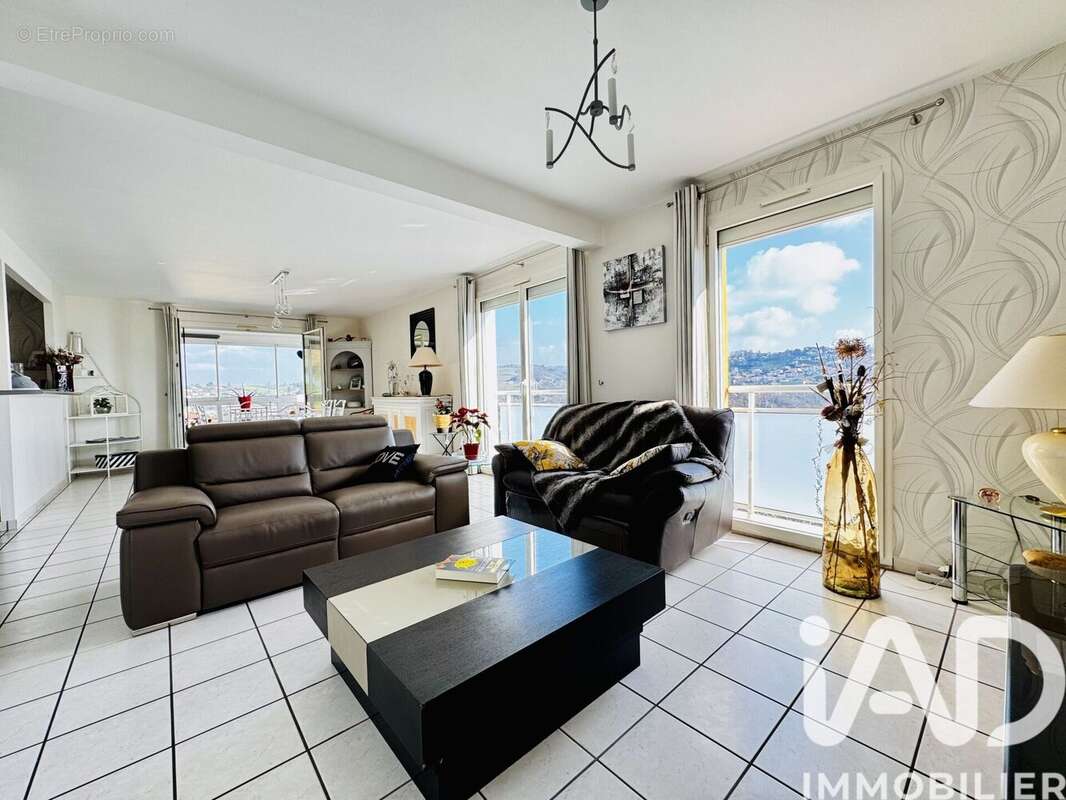 Appartement 116 m² à Saint-Priest-En-Jarez  - photo 6