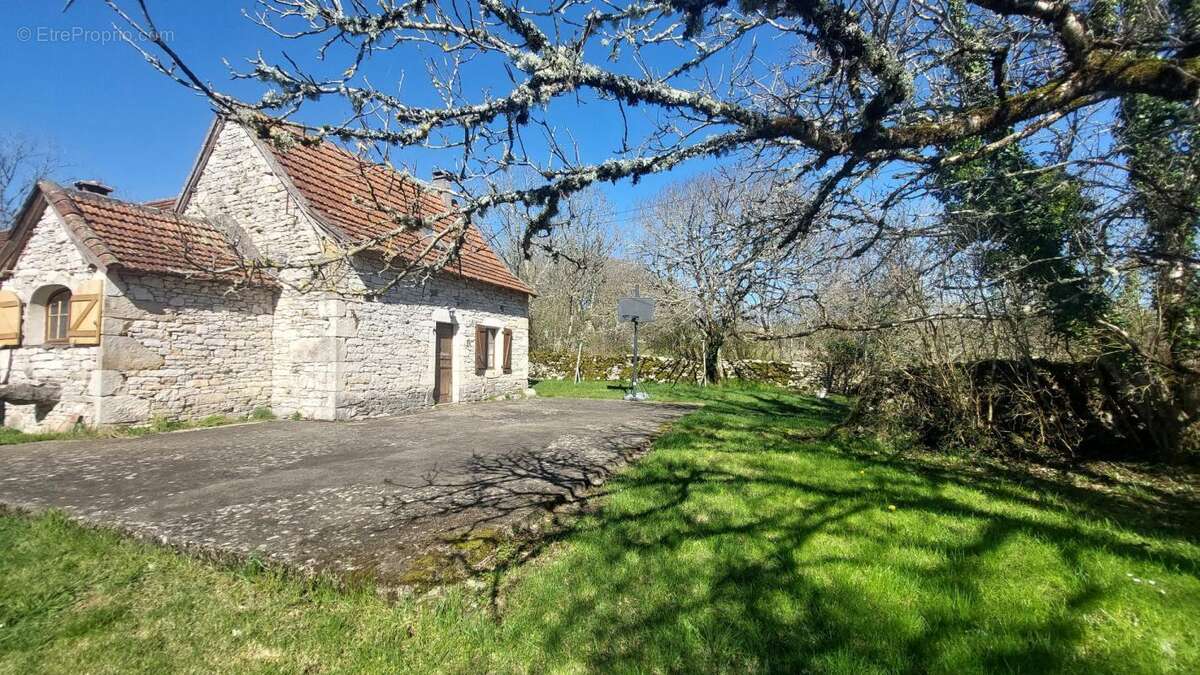 Maison à SAILLAC