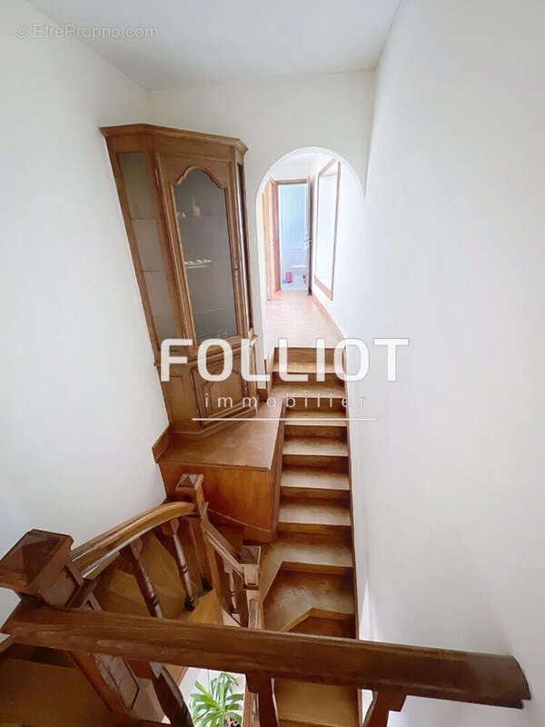 Maison à SAINT-SAUVEUR-LENDELIN