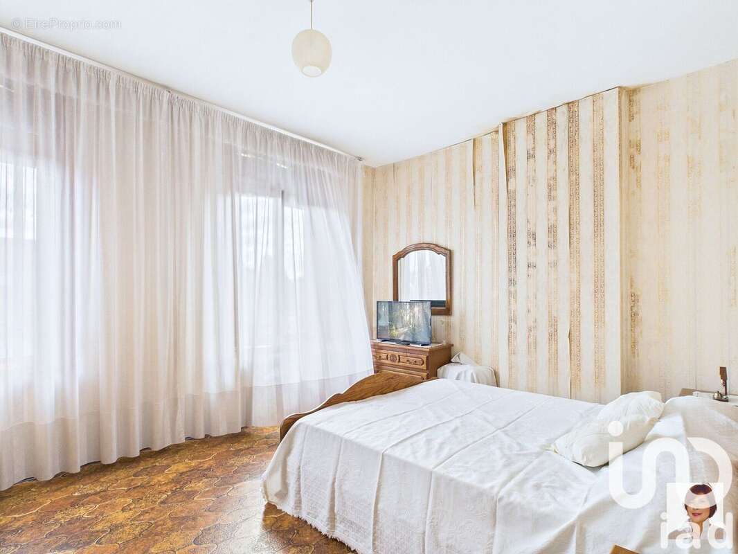 Photo 6 - Maison à QUIEVRECHAIN