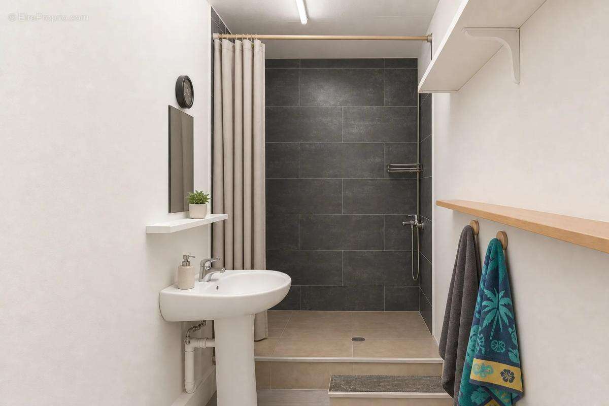 Maison de 55 m² à rénover avec jardin – toutes commodités à pied - photo 11