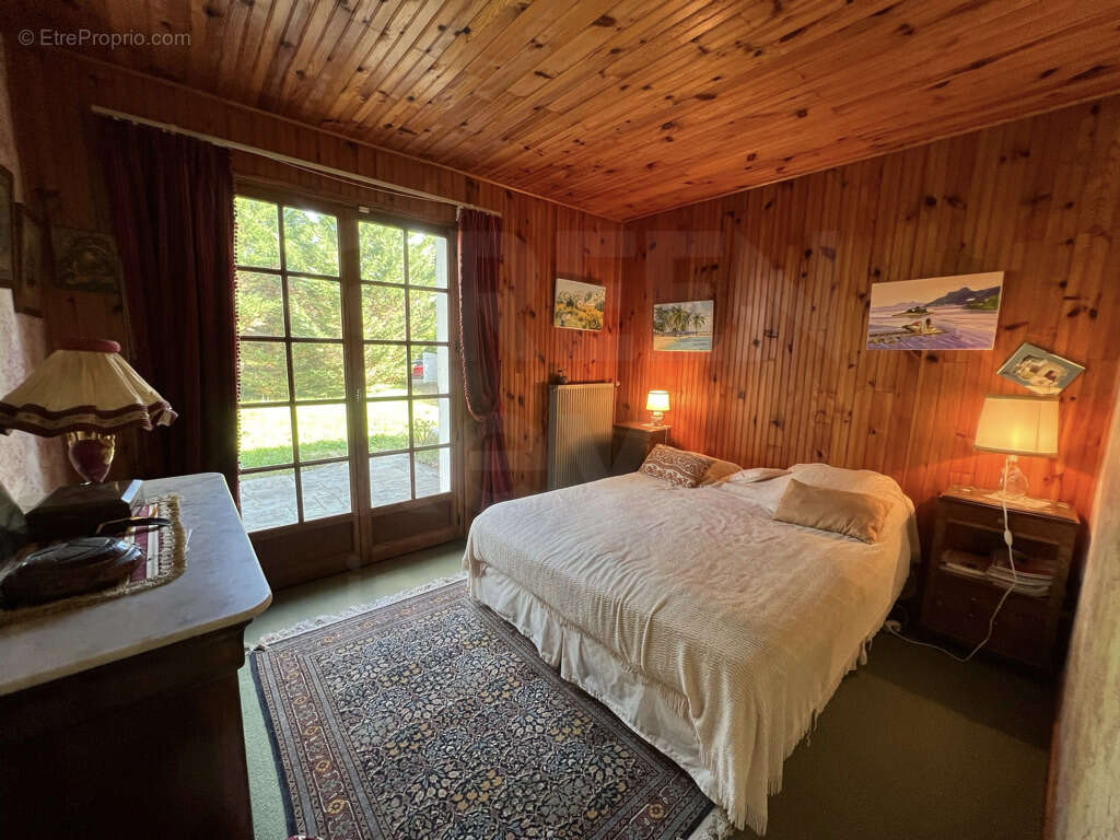 Maison à SAINT-MARTIN-DES-CHAMPS