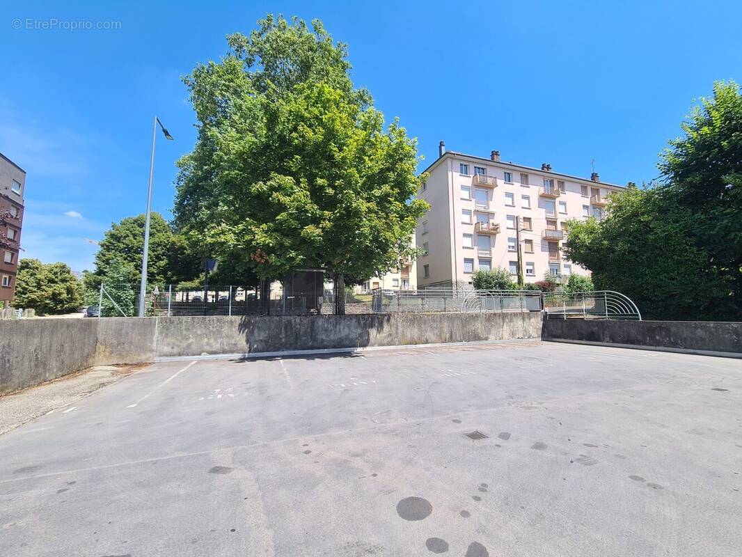 Parking à BESANCON