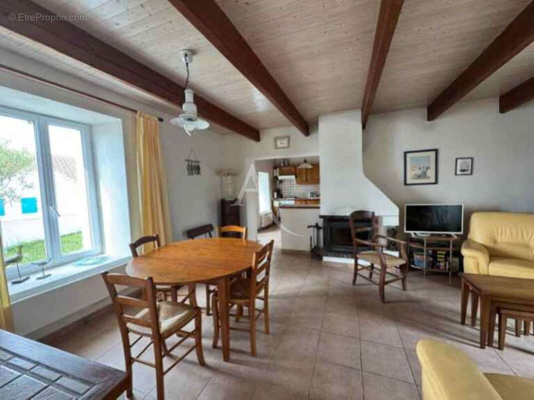 EXCLUSIVITÉ - Charmante maison en pierre à LA GUERINIERE - photo 2