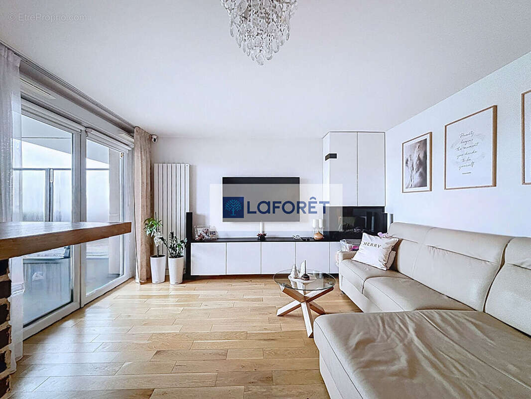 Appartement à CHENNEVIERES-SUR-MARNE