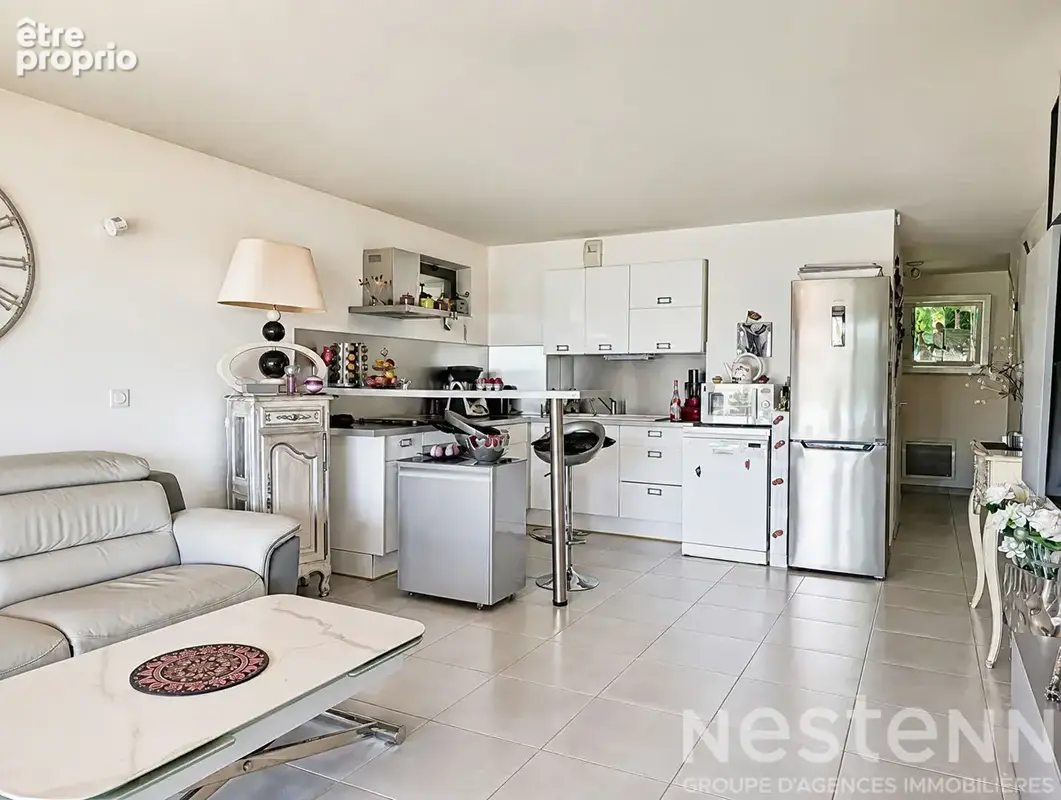 Appartement 3 pièces lumineux avec terrasse et parking couvert à vendre au Lavandou - photo 8