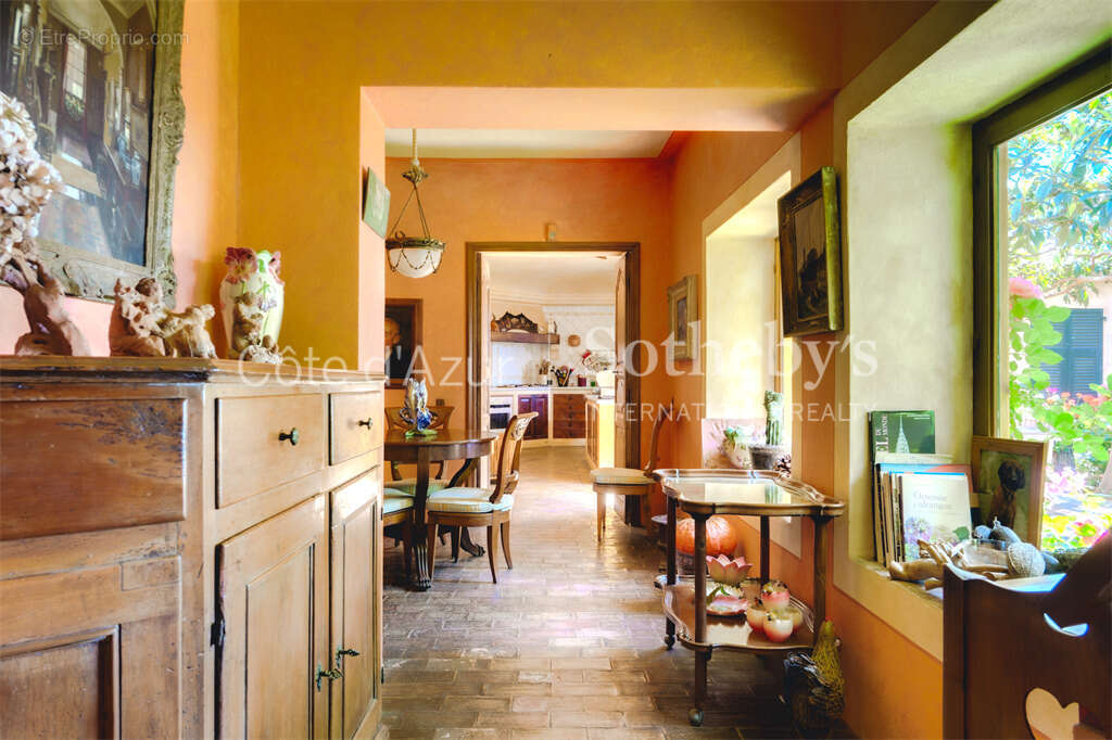 Villa historique, vue panoramique Monaco, jardin luxuriant à Roquebrune-Cap-Martin - photo 12