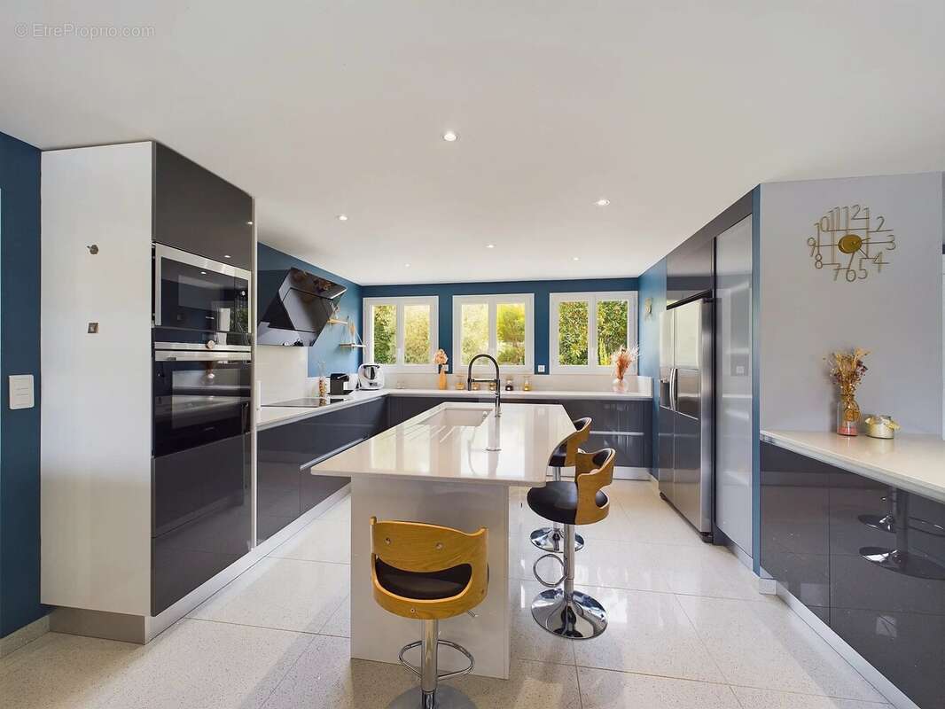 Magnifique propriété avec 2 gîtes, 2 piscines et vue imprenable - photo 5