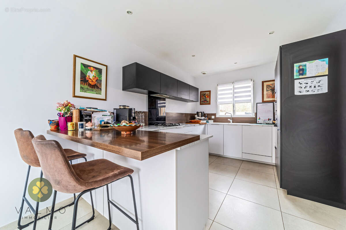 Maison à DAMMARTIN-EN-SERVE