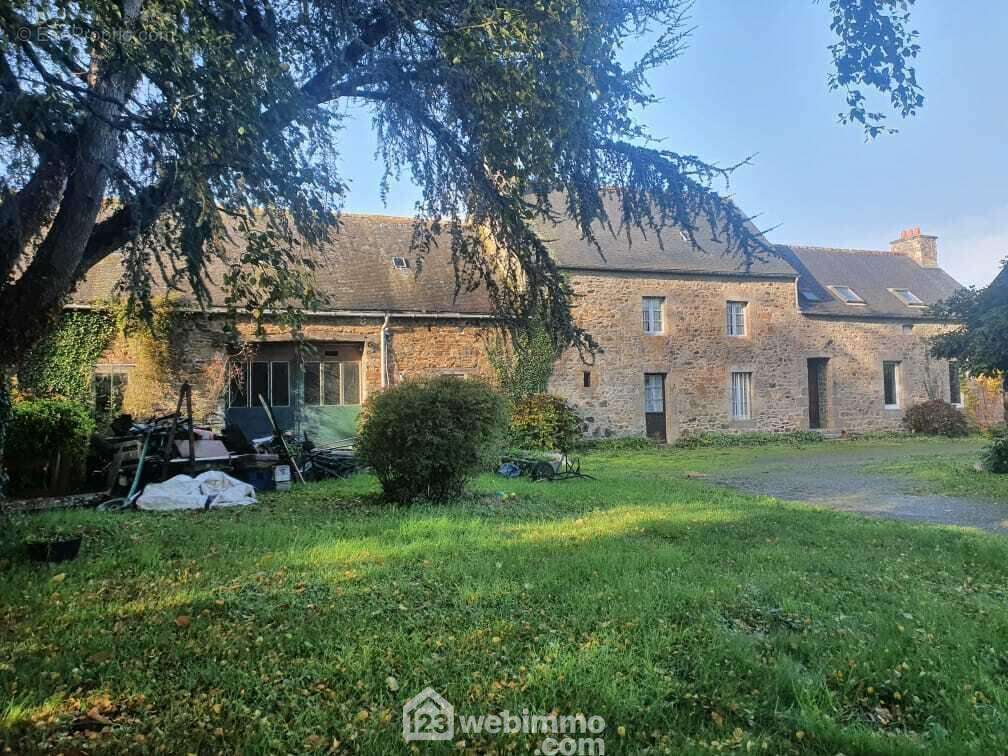 Maison à PLOUEC-DU-TRIEUX