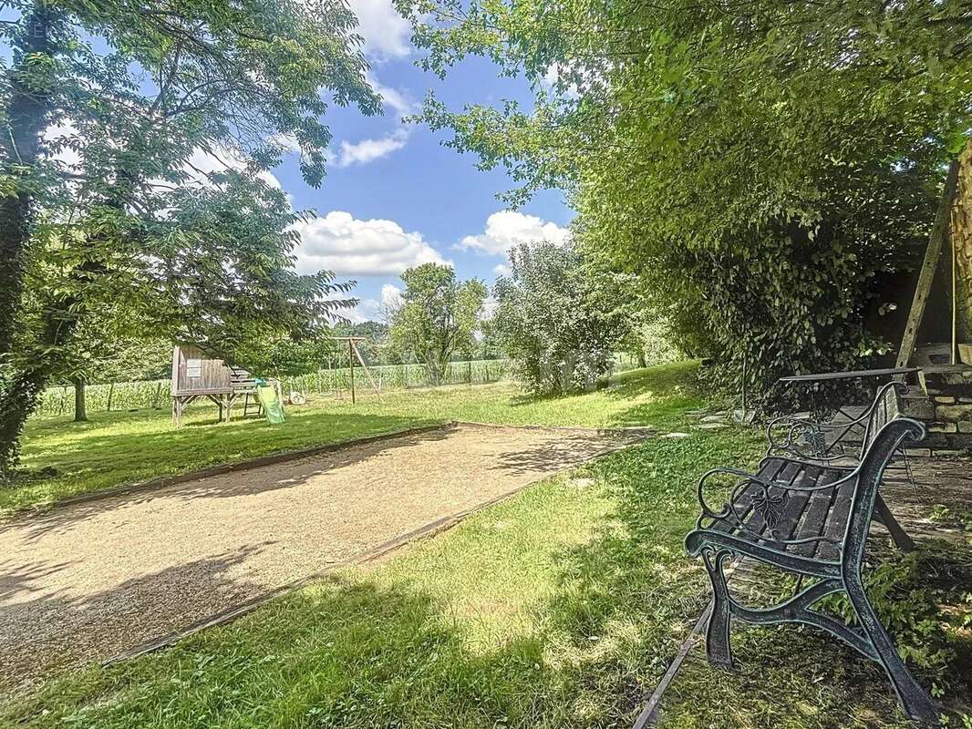 Maison à MONTBELLET