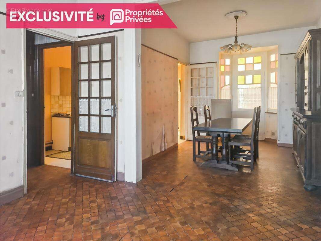 WATTRELOS, maison de type 1930 au beau potentiel avec jardin - photo 3